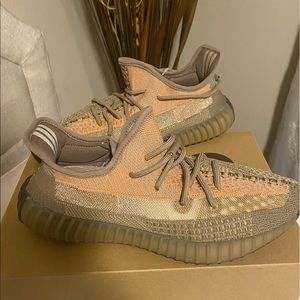 Brand new in box Yeezys Men’s size 10.5